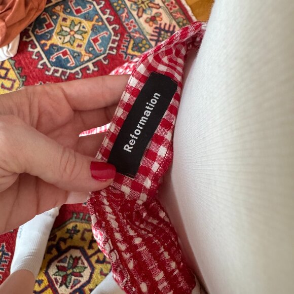 Reformation white red gingham stretchy mini skirt - Picture 2 of 3